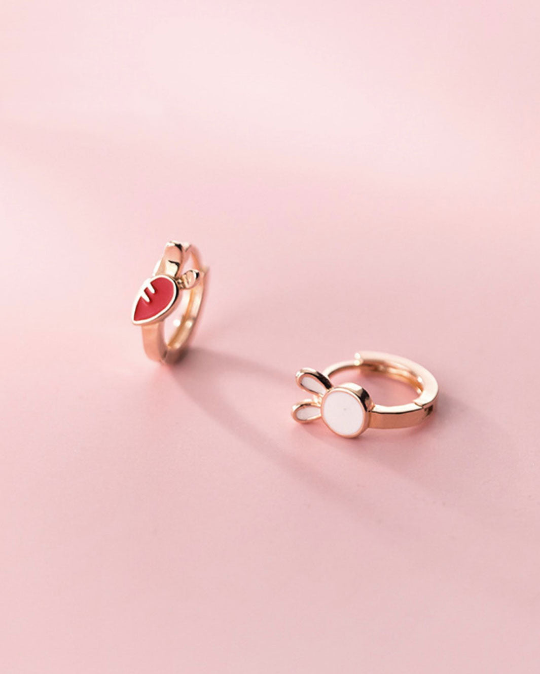 Bunny and Carrot Mismatch Hoop Earrings – 1000earring
