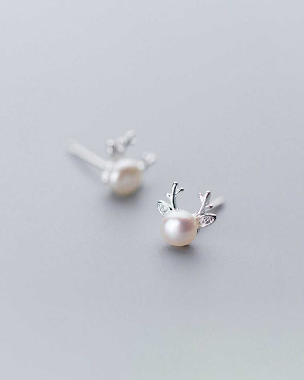 Reindeer Pearl Stud Earrings