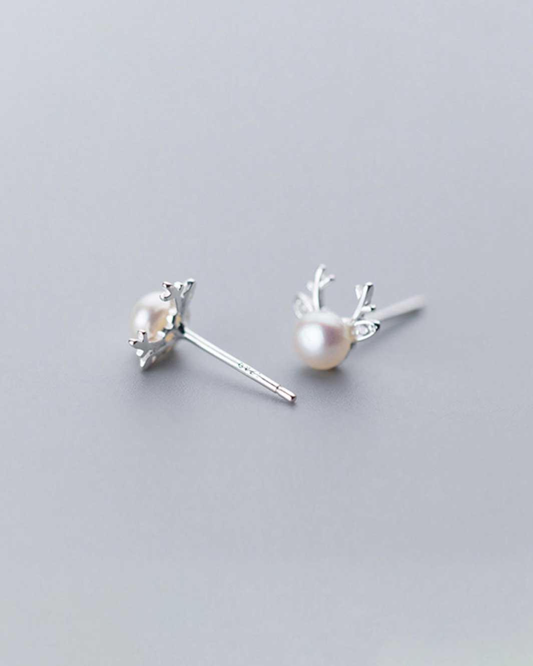 Reindeer Pearl Stud Earrings
