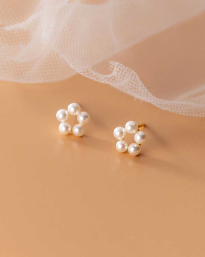 Pearl Flower Stud Earrings