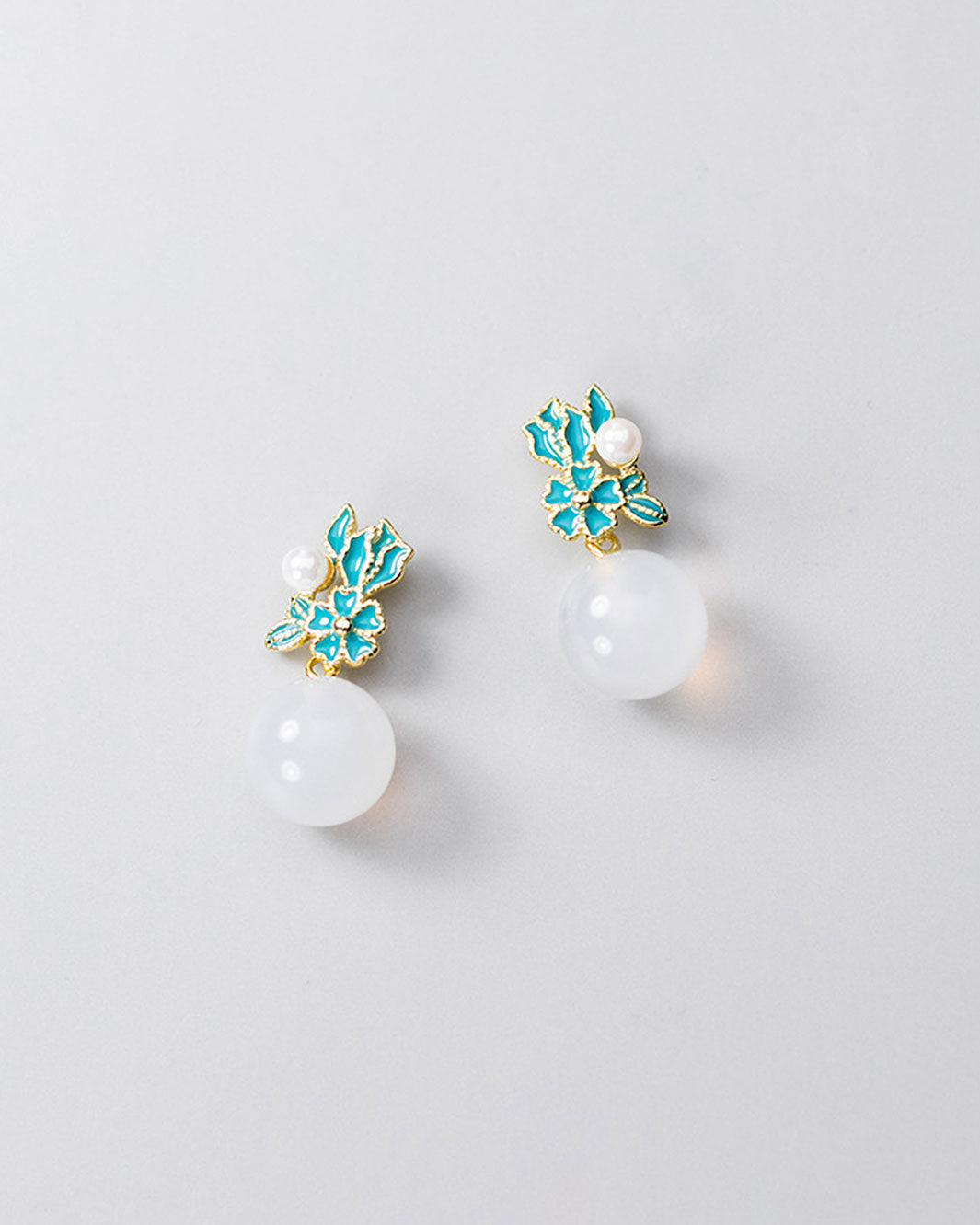 Lin Floral Drop Earrings