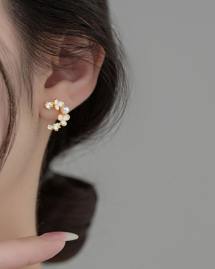 Arabella Floral Curve Stud Earrings
