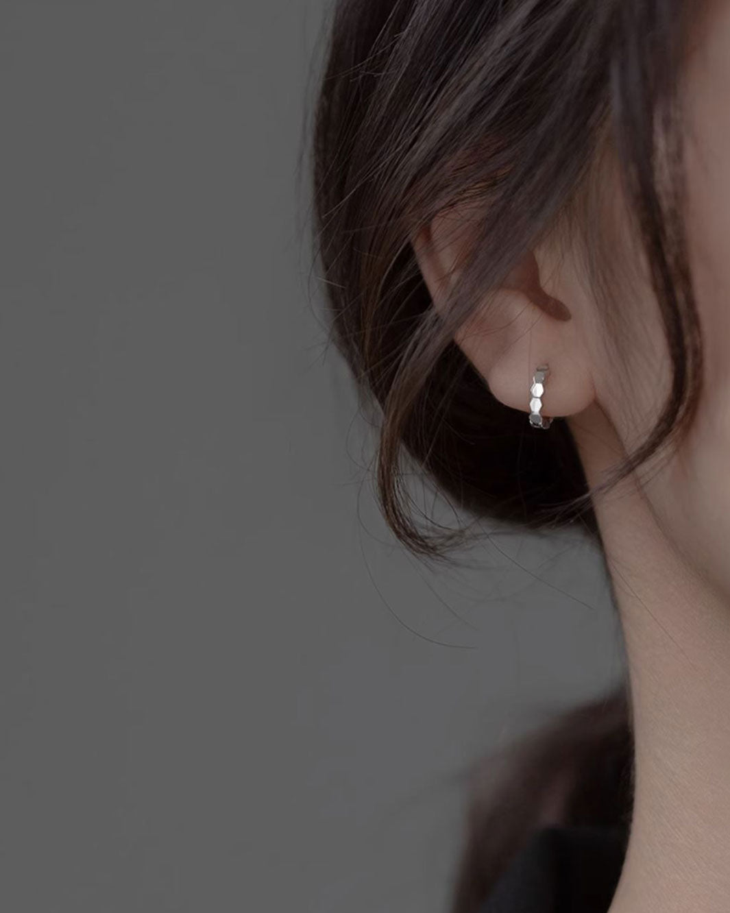 Tessa Hexagon Huggie Earrings