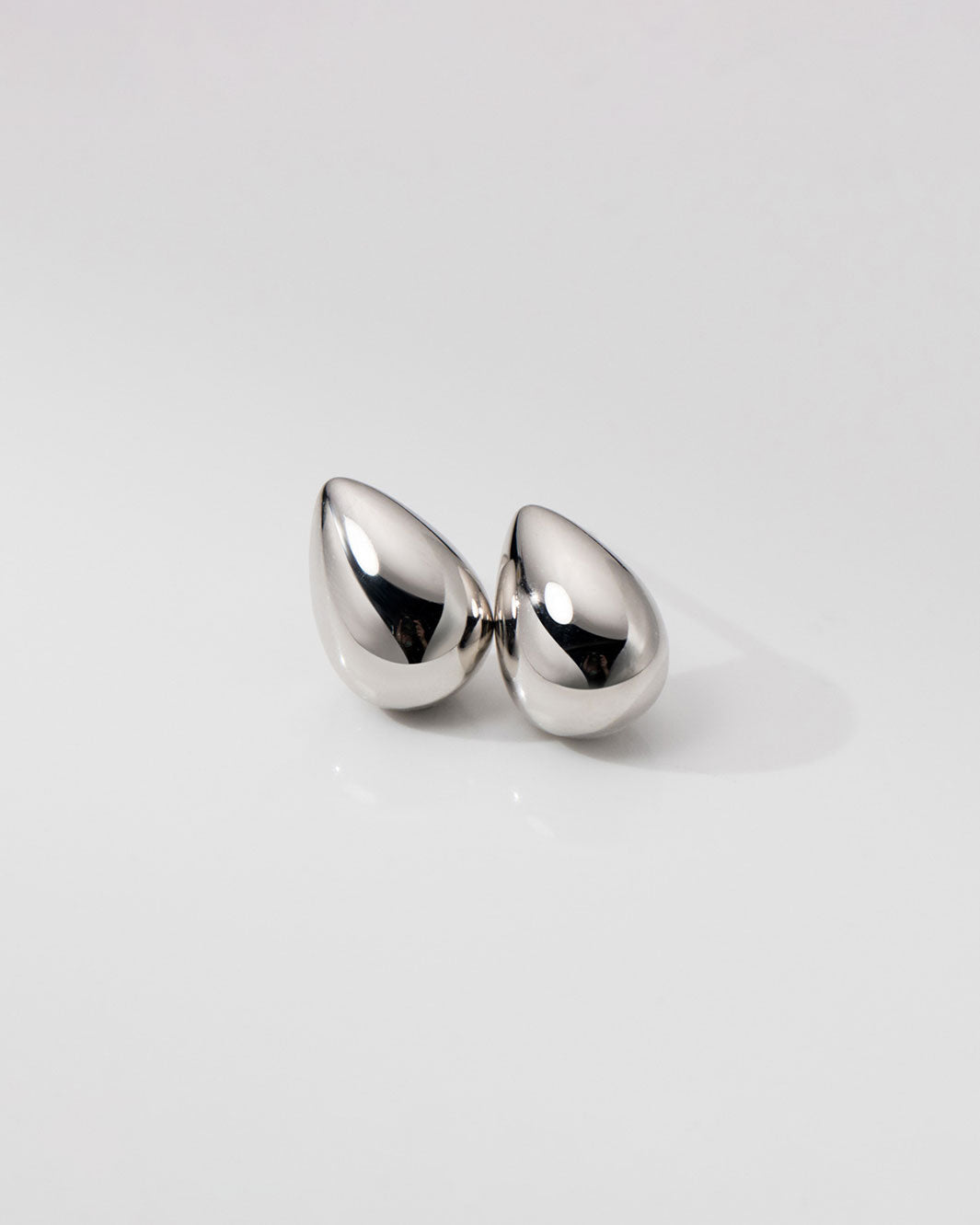 Derya Droplet Stud Earrings
