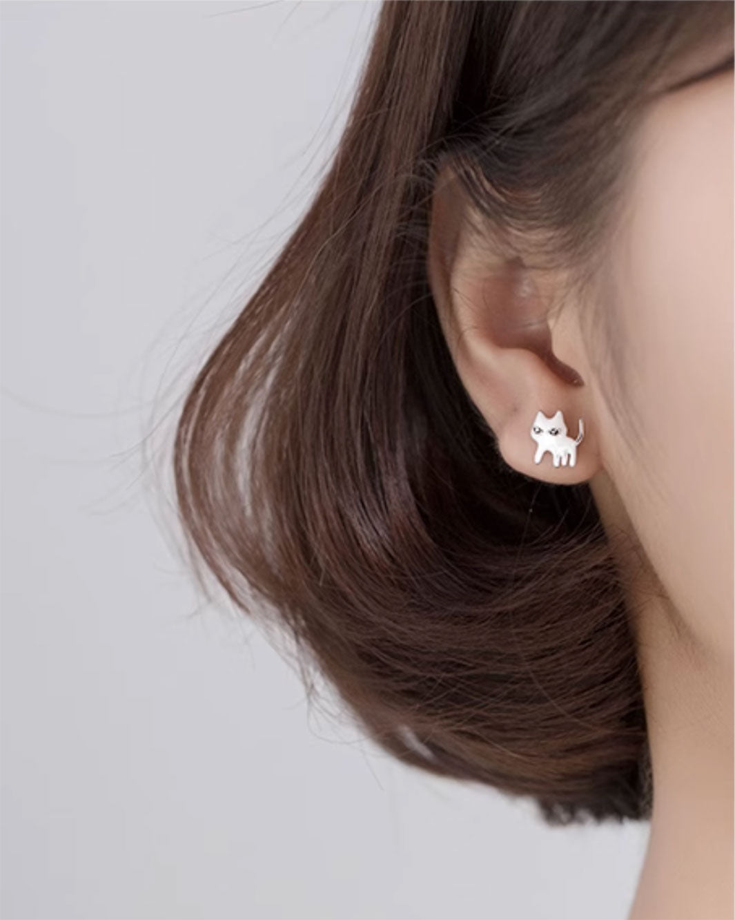 Ebony & Ivory Cats Stud Earrings