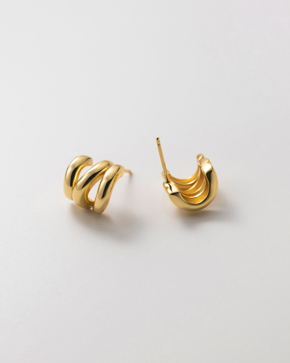 Carla Curved Stud Earrings