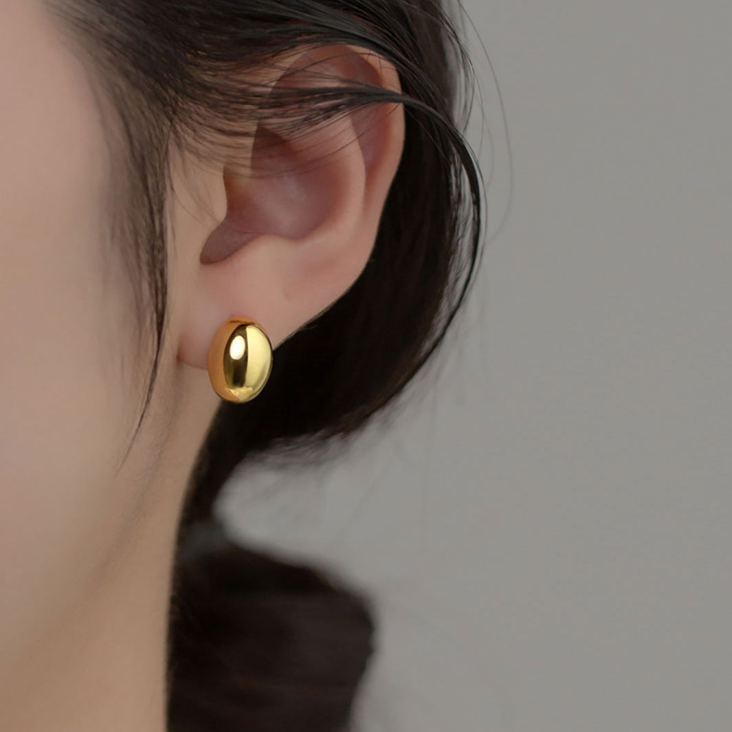 Ivanna Oval Dome Stud Earrings