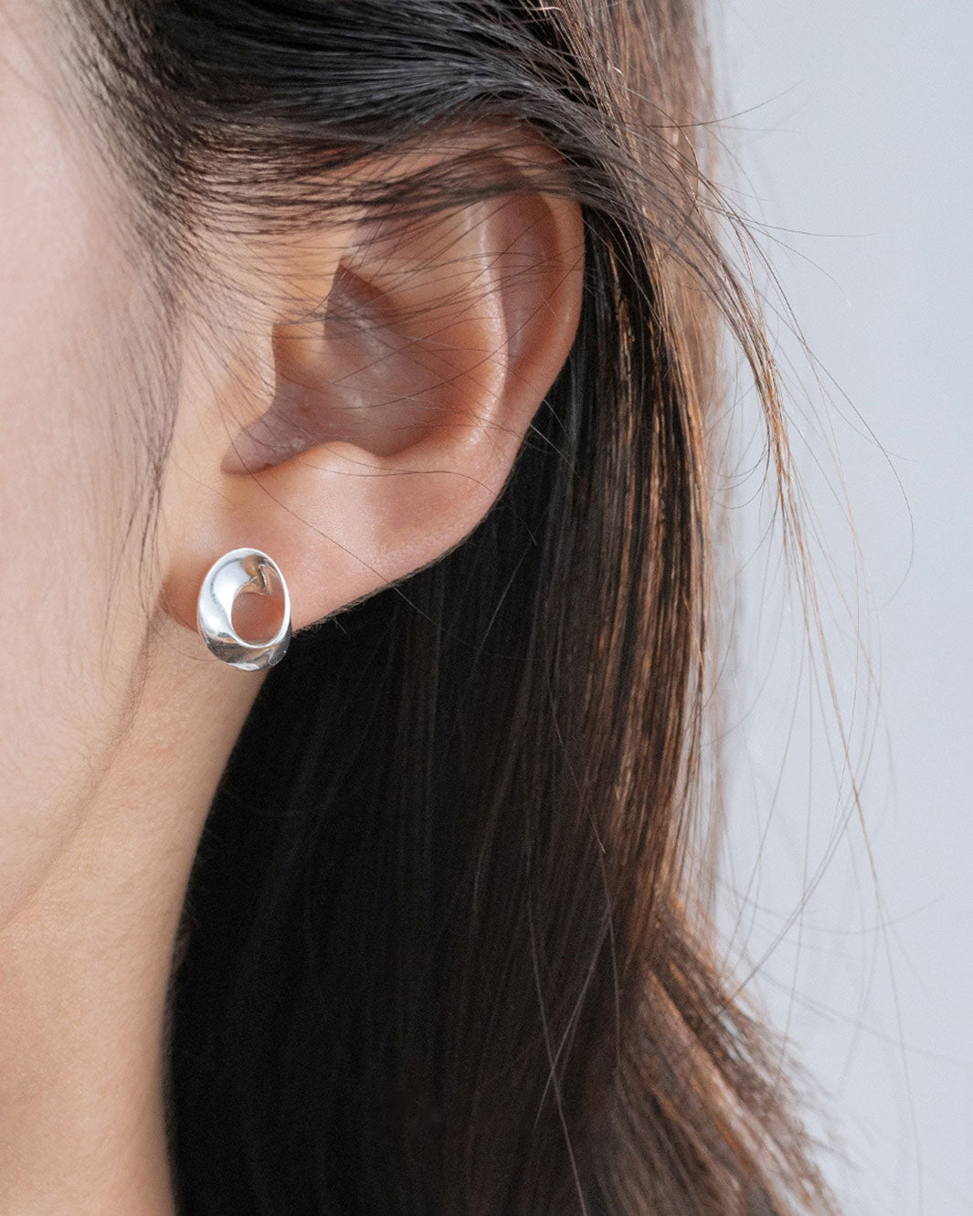 Vera Loop Stud Earrings