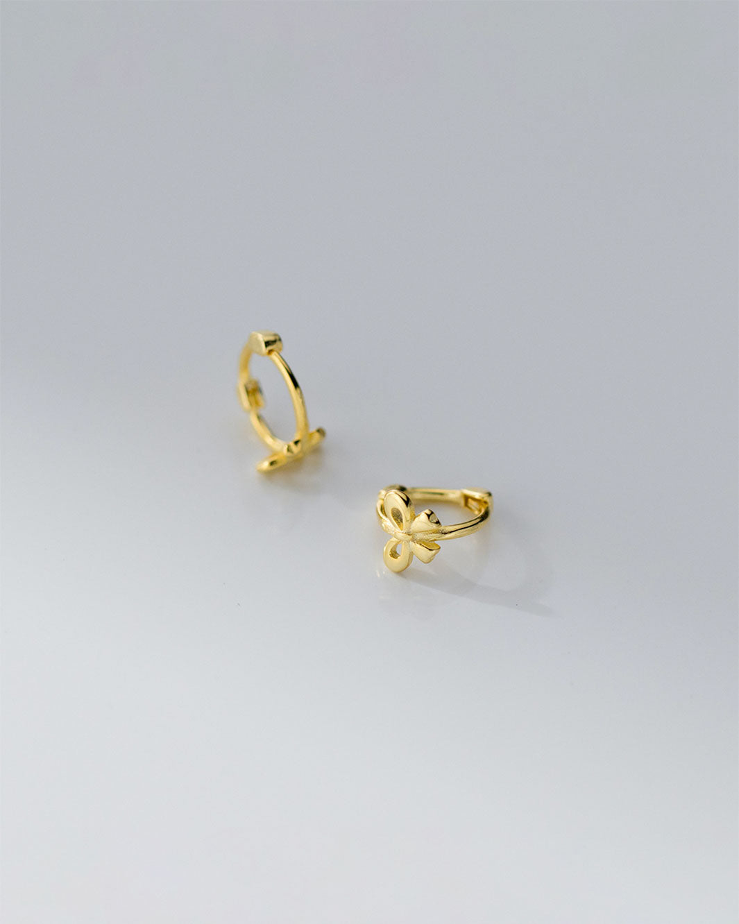 Tilly Ribbon Huggie Earrings
