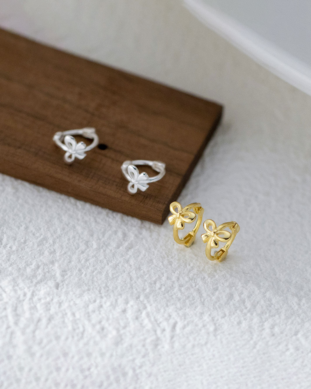 Tilly Ribbon Huggie Earrings