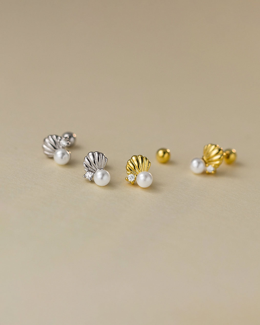 Seashell Barbell Earrings