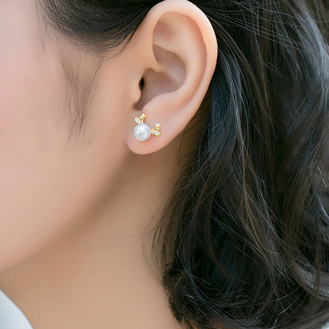 Rudolph Pearl Stud Earrings