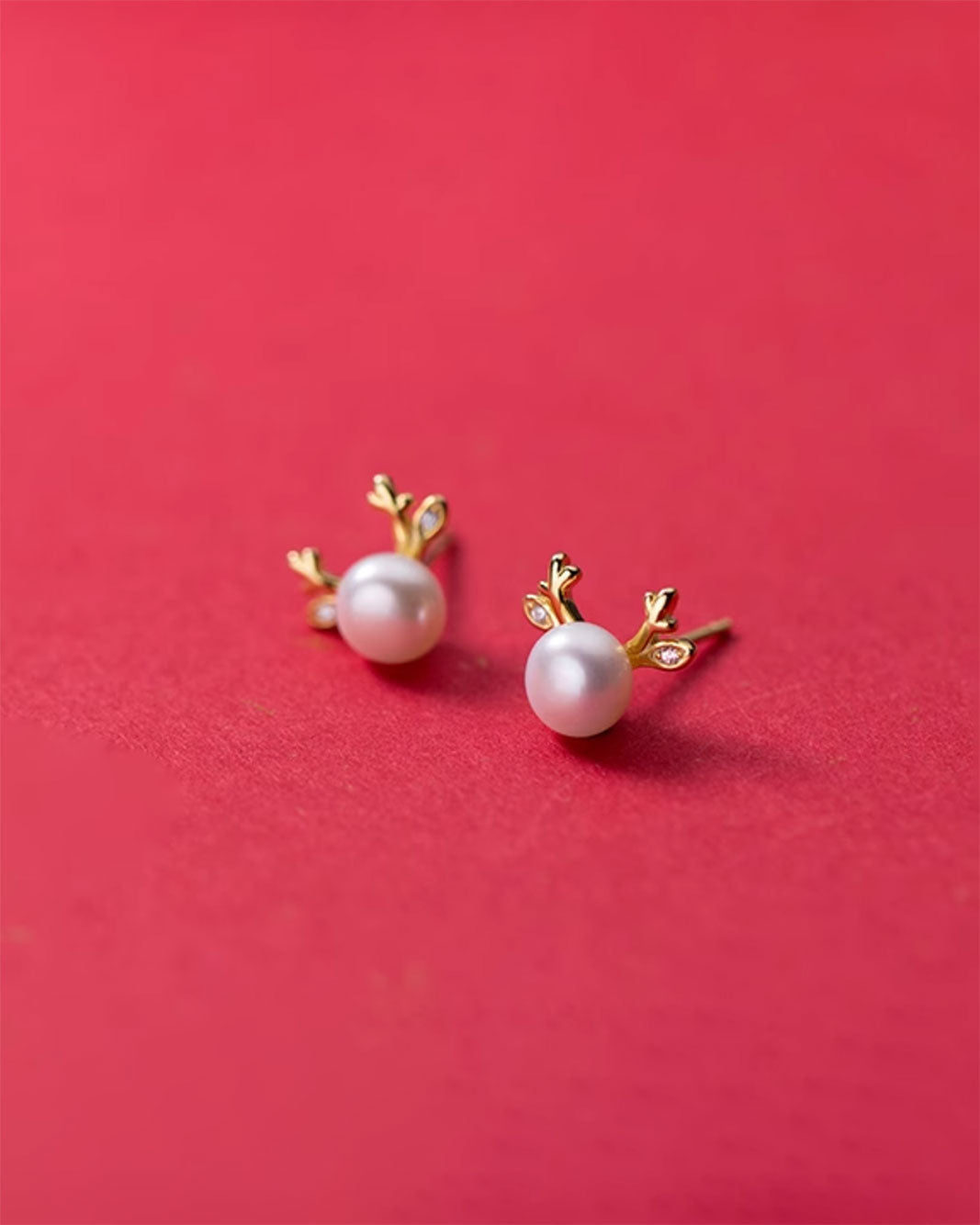 Rudolph Pearl Stud Earrings