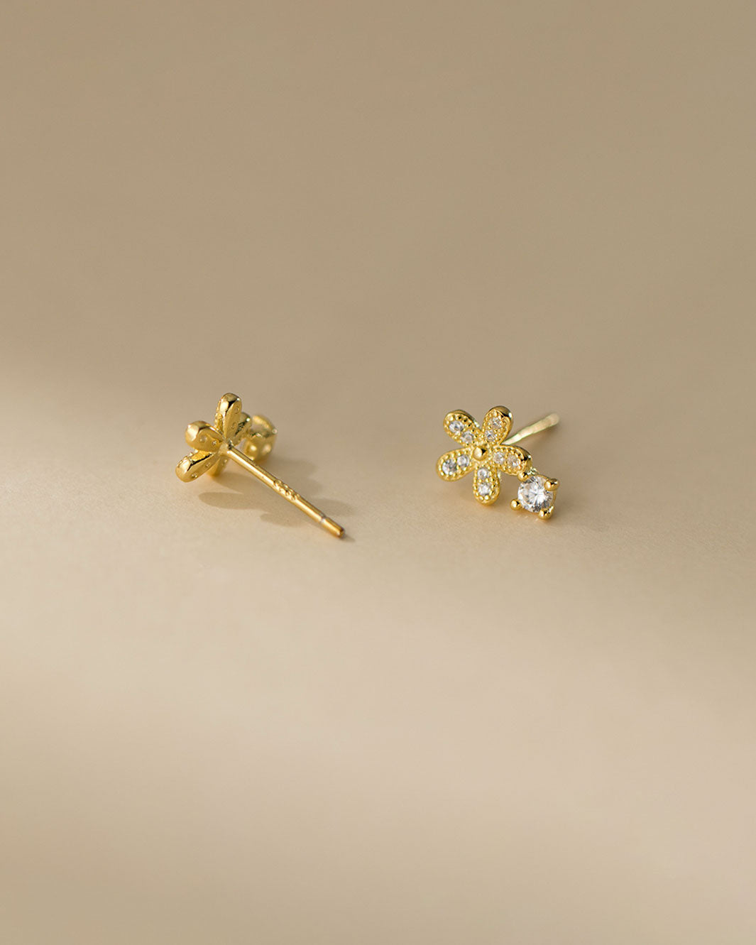 Sparkling Bloom Stud Earrings