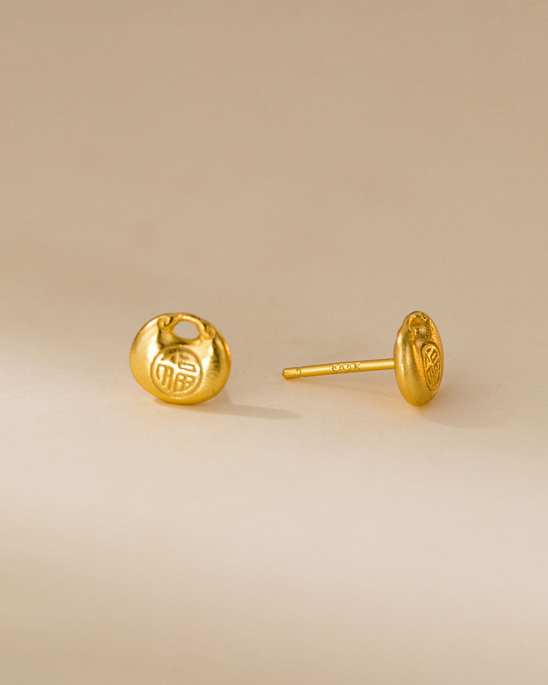Prosper-Fu Pouch Stud Earrings
