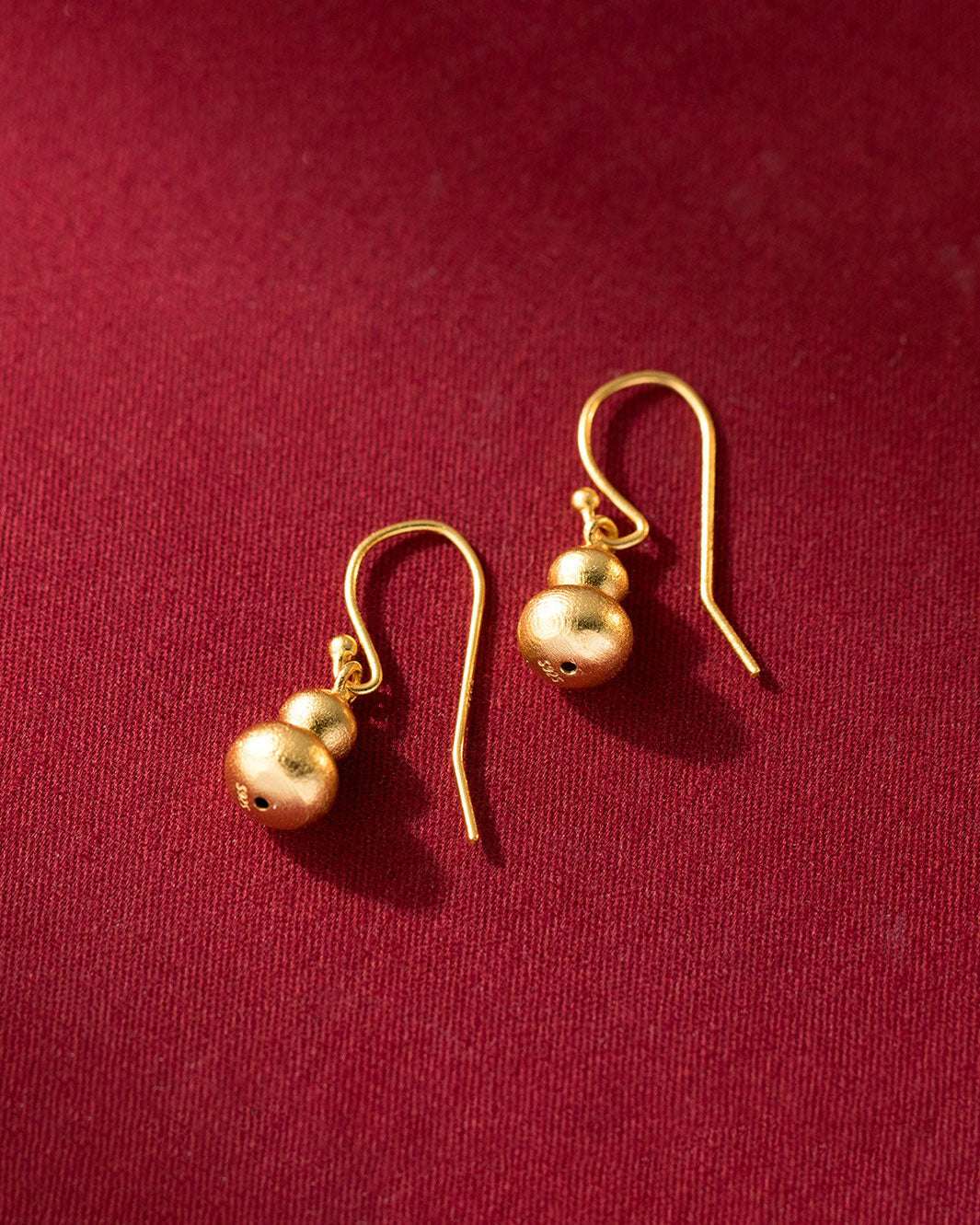 Golden Royal Hulu Dangle Earrings