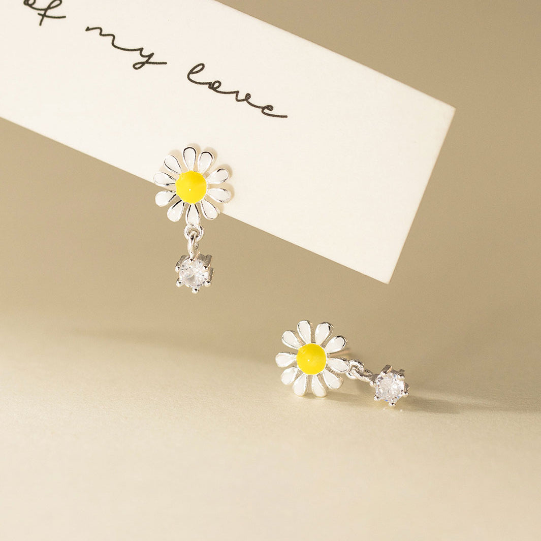 Sunny Daisy Drop Earrings