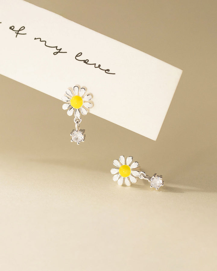Sunny Daisy Drop Earrings