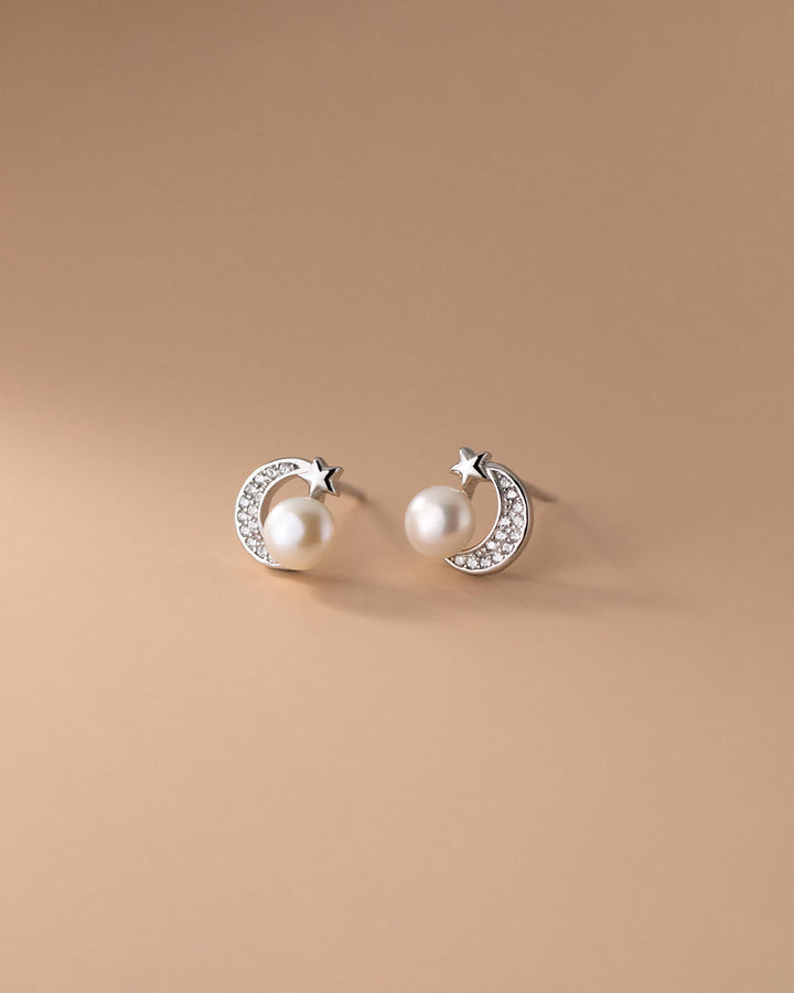 Moonlight Pearl Star Stud Earrings