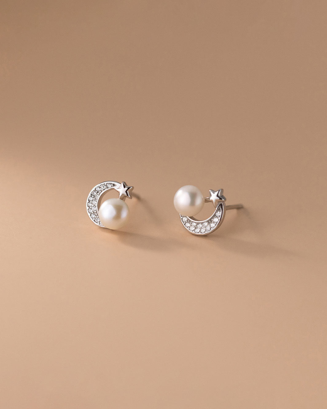 Moonlight Pearl Star Stud Earrings