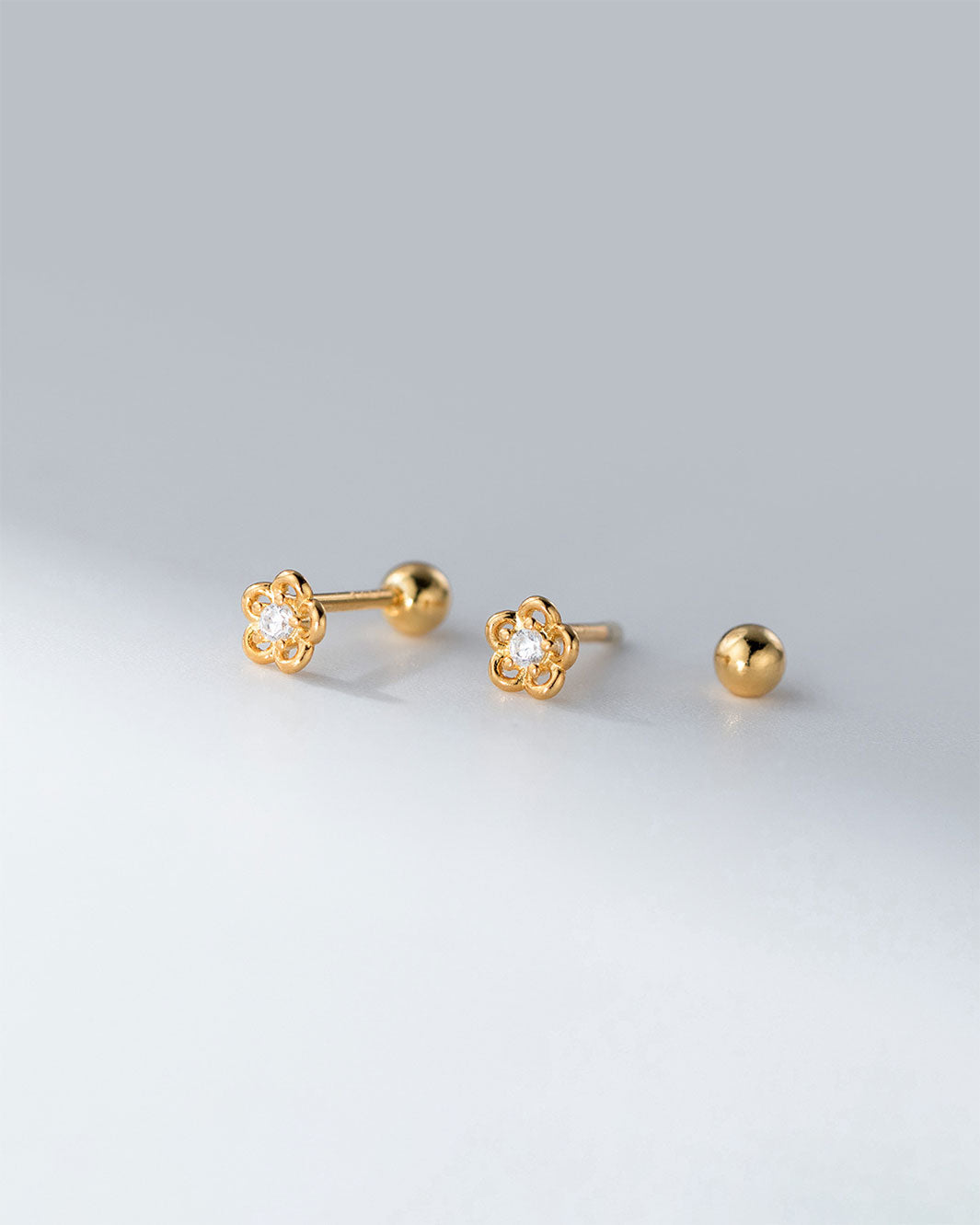 Cora Bloom Barbell Earrings