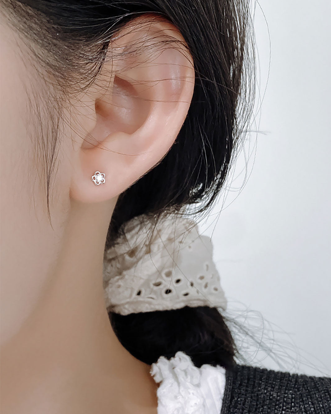Cora Bloom Barbell Earrings