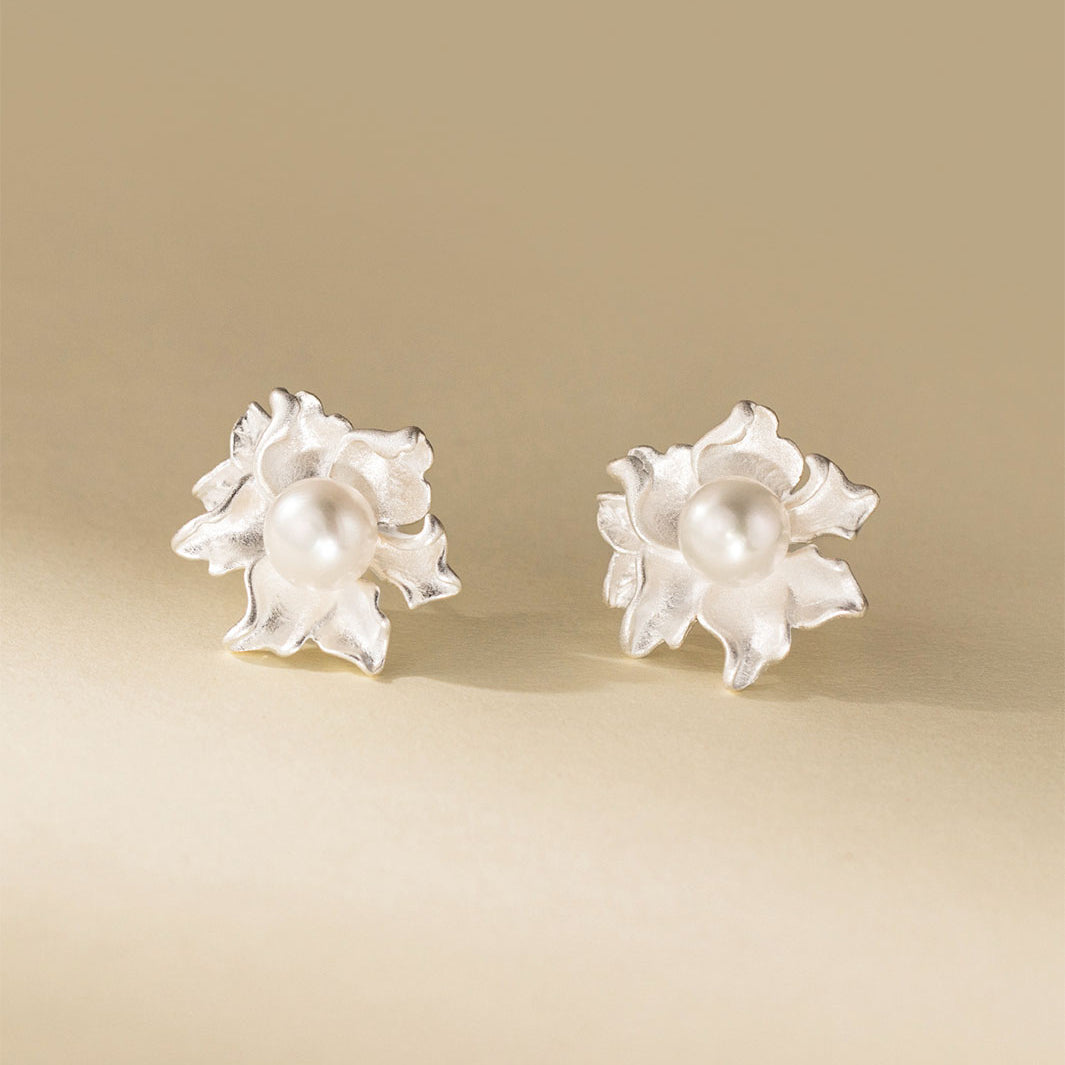 Jasmine Freshwater Pearl Stud Earrings