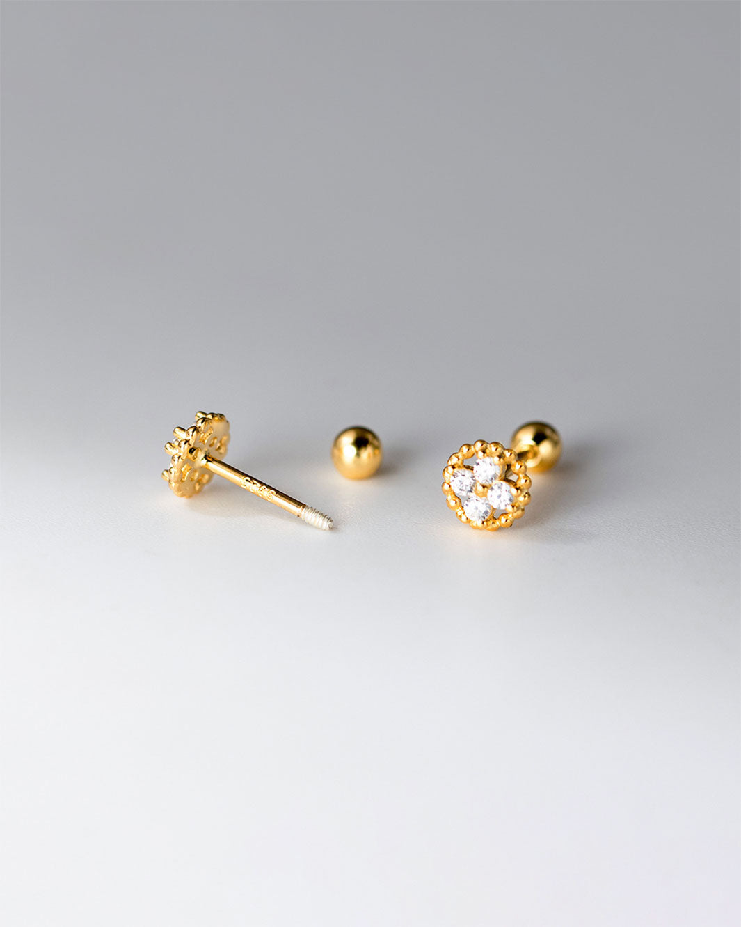 Clover Halo Barbell Earrings