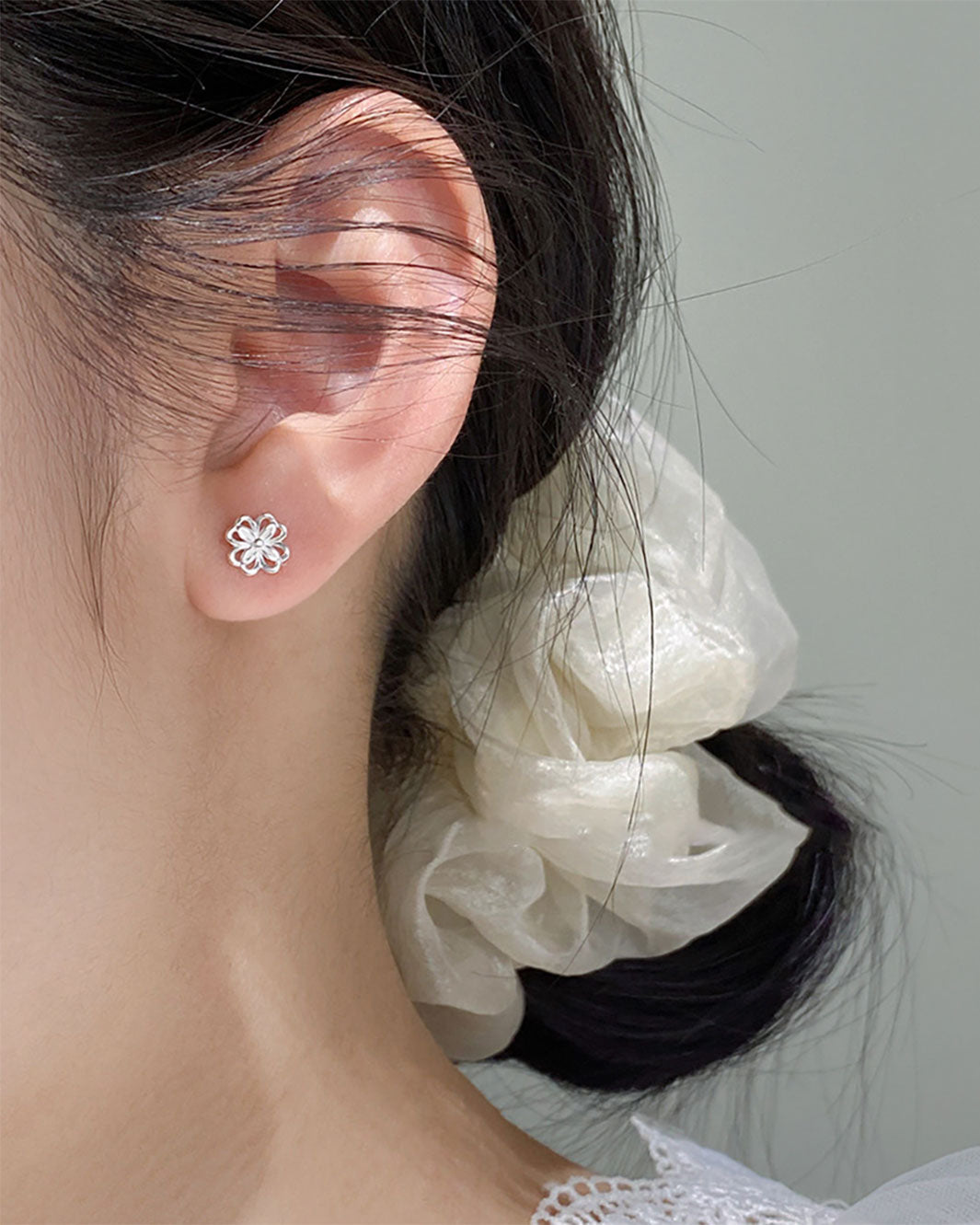 Aimee Openwork Flower Stud Earrings