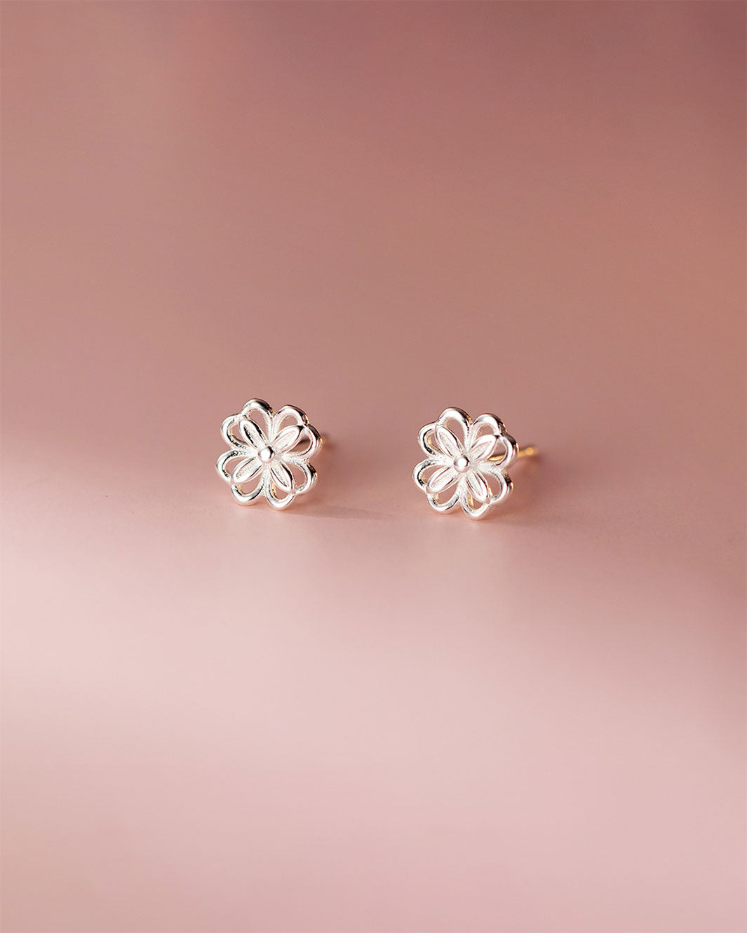 Aimee Openwork Flower Stud Earrings