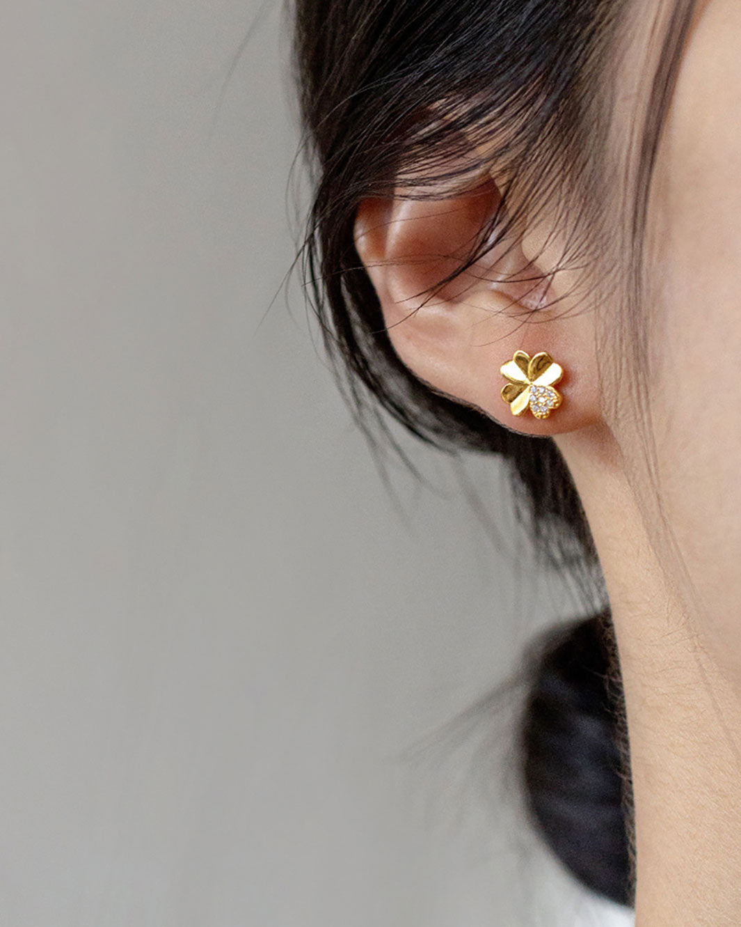 Maeve Clover Barbell Earrings