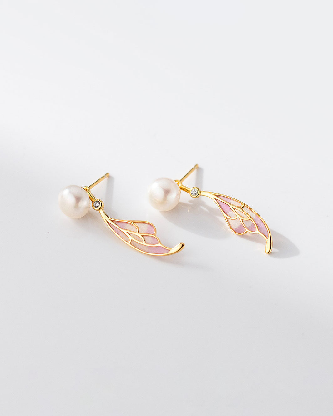 Lumi Pearl Butterfly Jacket Earrings