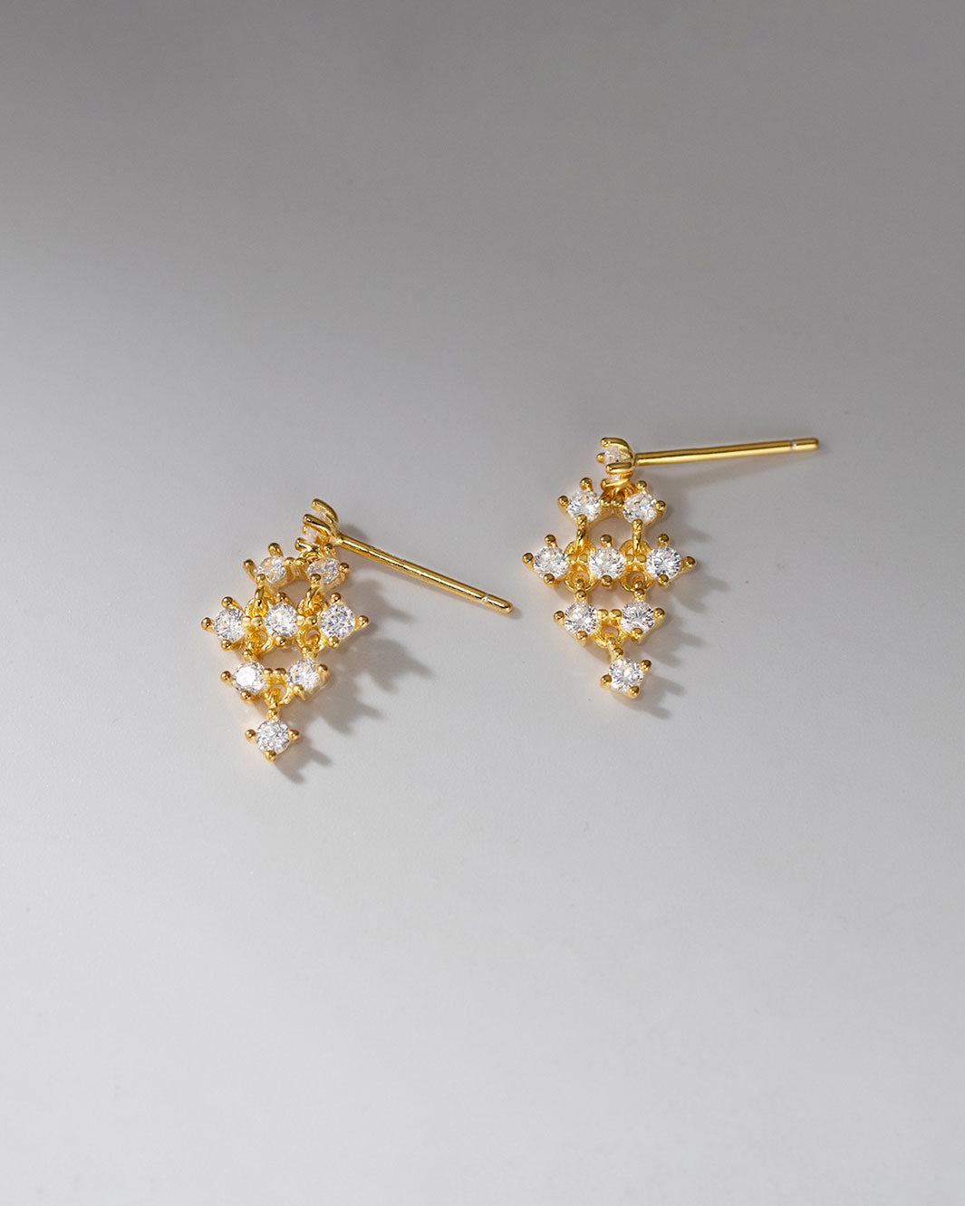 Sparkling Lattice Drop Earrings