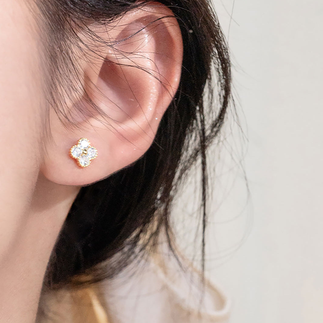 Liora Clover Barbell Earrings