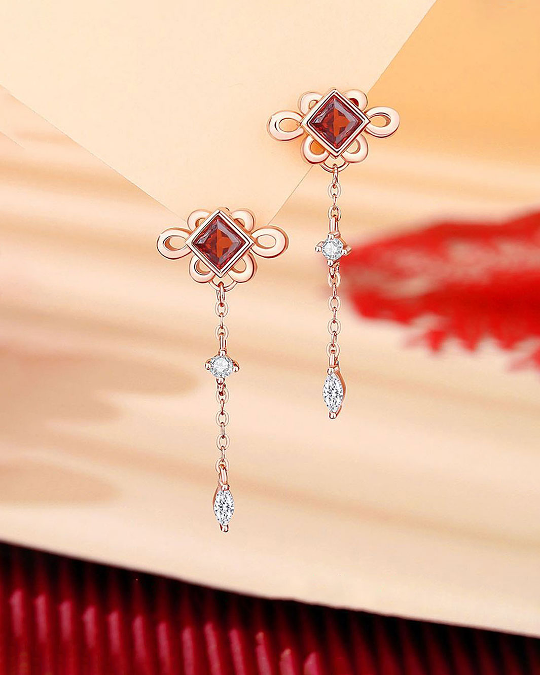 Chinese Knot Blessing Drop Earrings / 平安结流苏耳钉