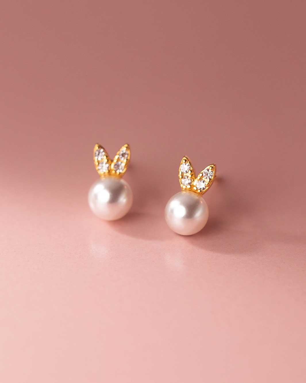 Bunny Pearl Stud Earrings