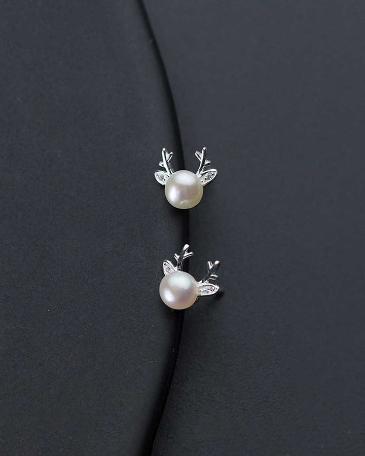 Reindeer Pearl Stud Earrings