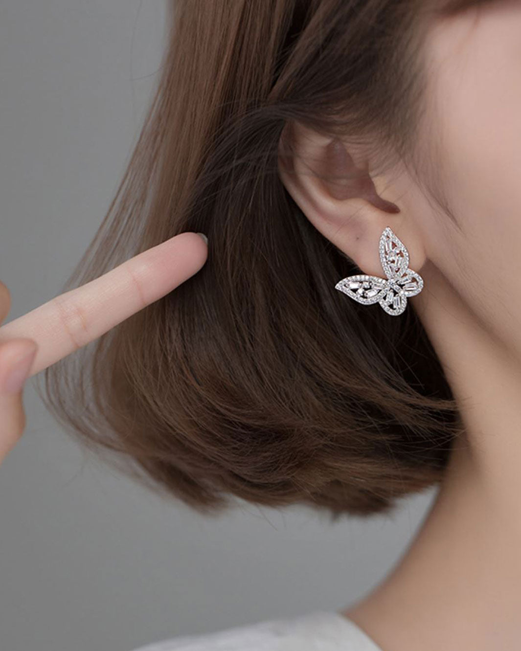 Zina Butterfly Stud Earrings