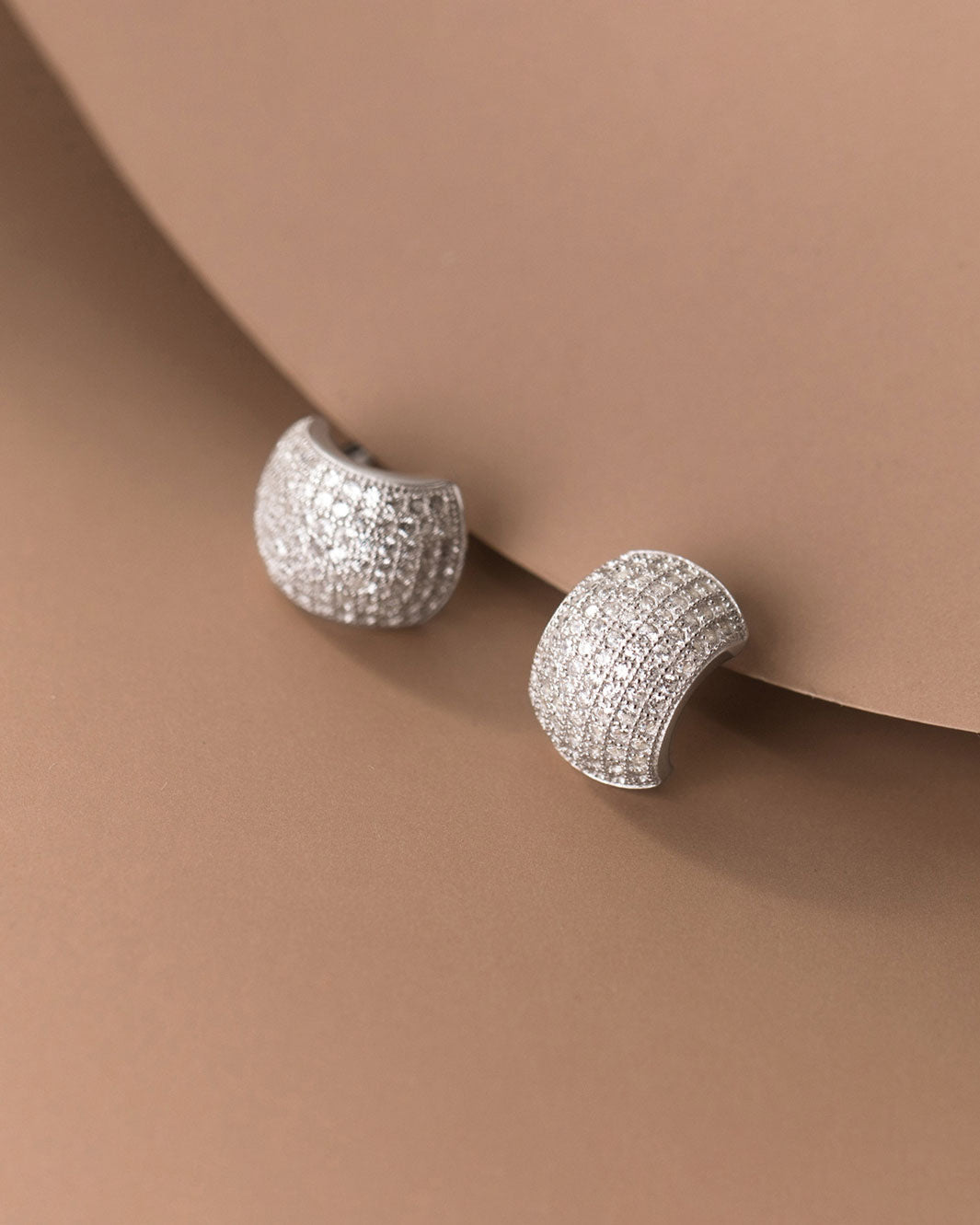 Maier Sparkling Diamonds Stud Earrings