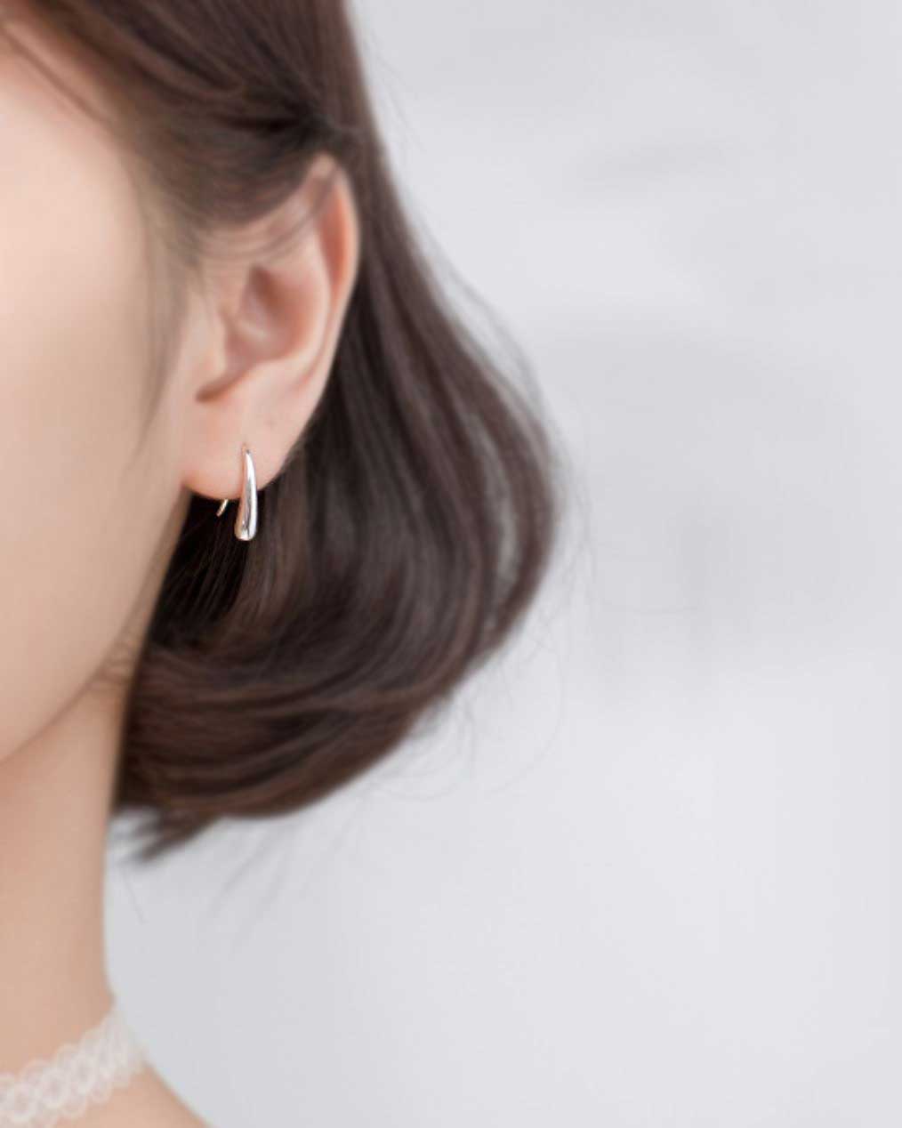 Droplet Stud Earrings