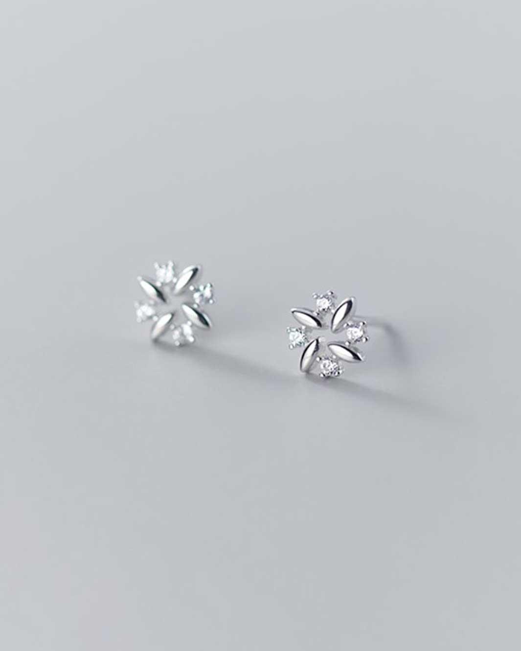 Dainty Floral Stud Earrings