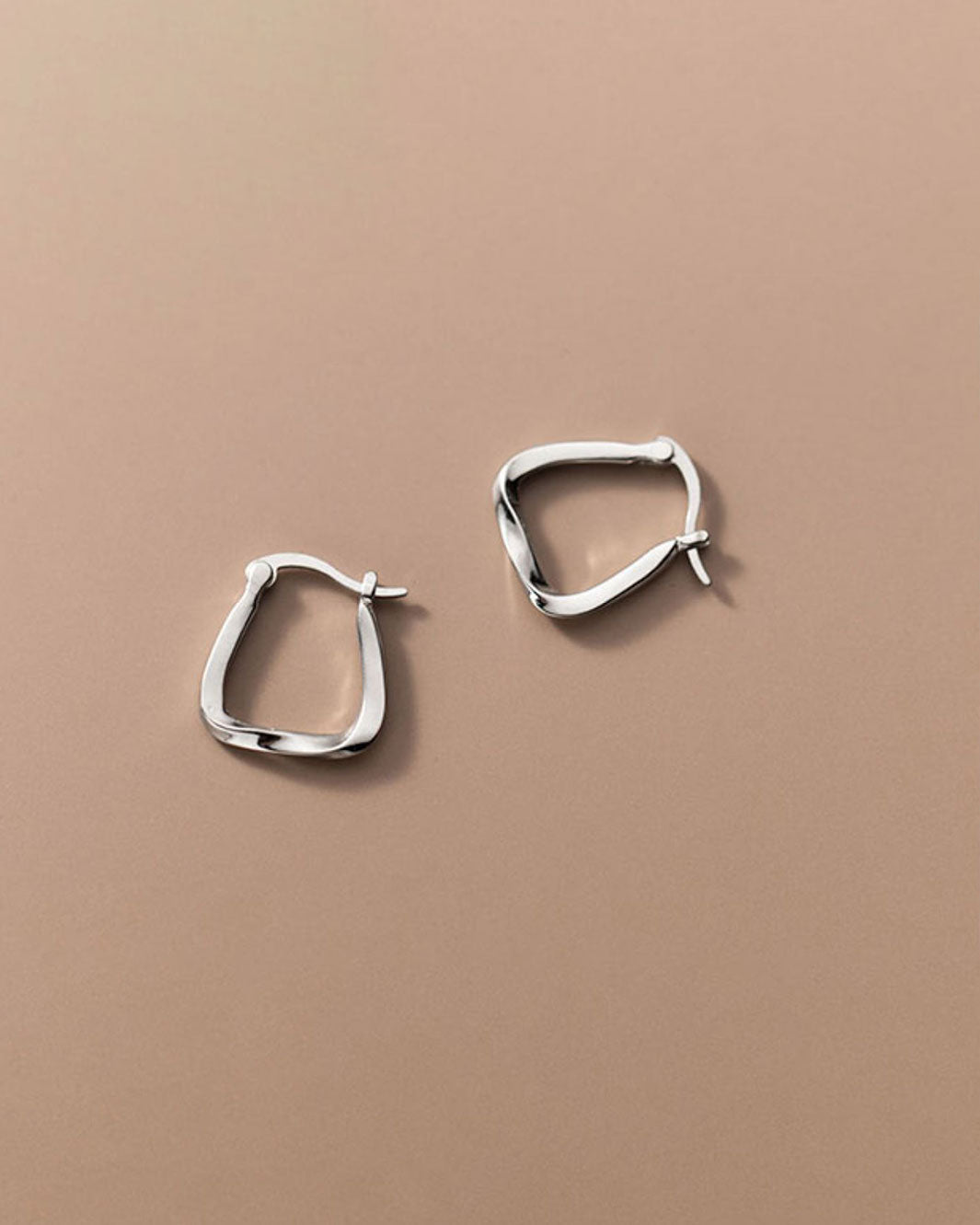 Mae Square Hoop Earrings