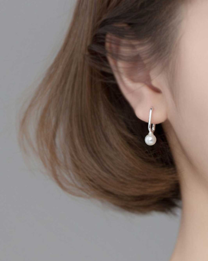 Pearl Charm Oval Hoop Earrings