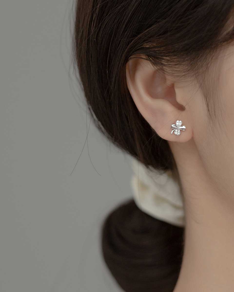 Four-leaf Clover Stud Earrings