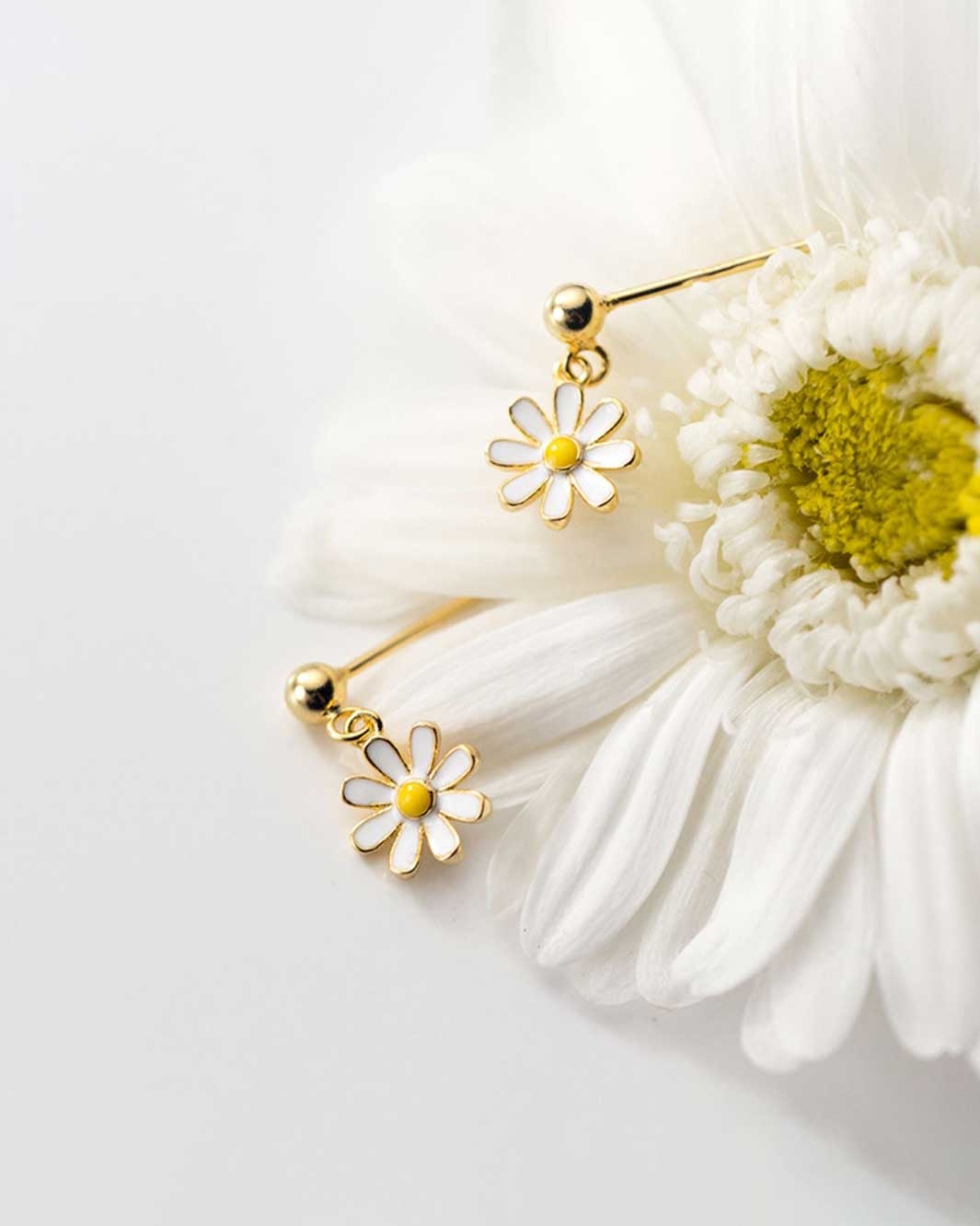 Daisy Charm Drop Earrings