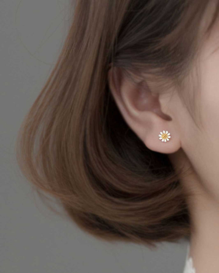 Daisy Barbell Earrings