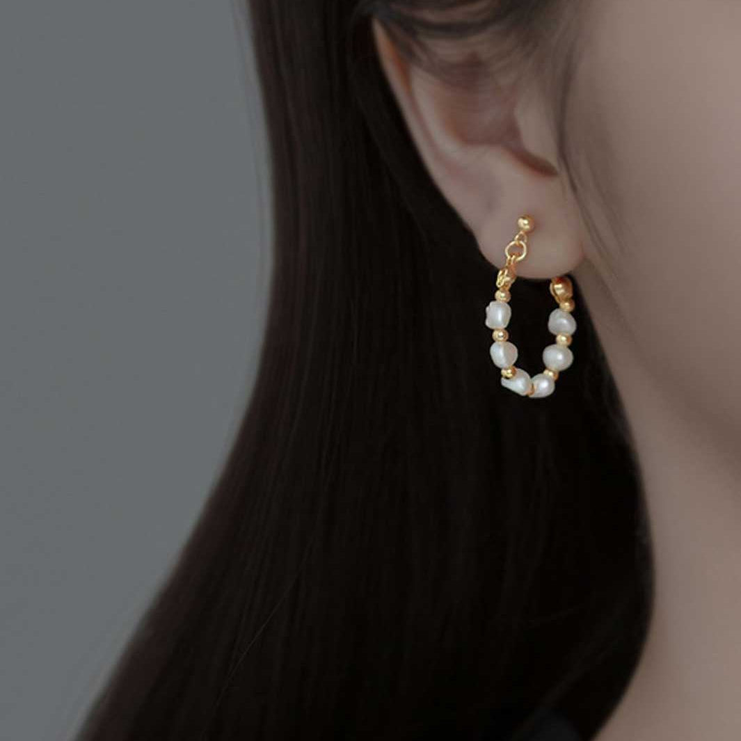 Perola Pearl Chain Drop Earrings