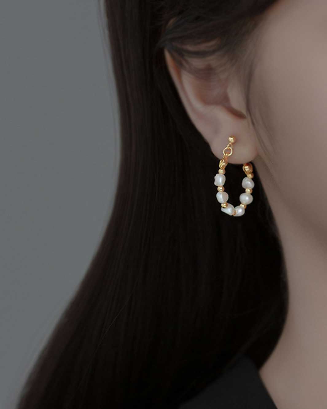 Perola Pearl Chain Drop Earrings