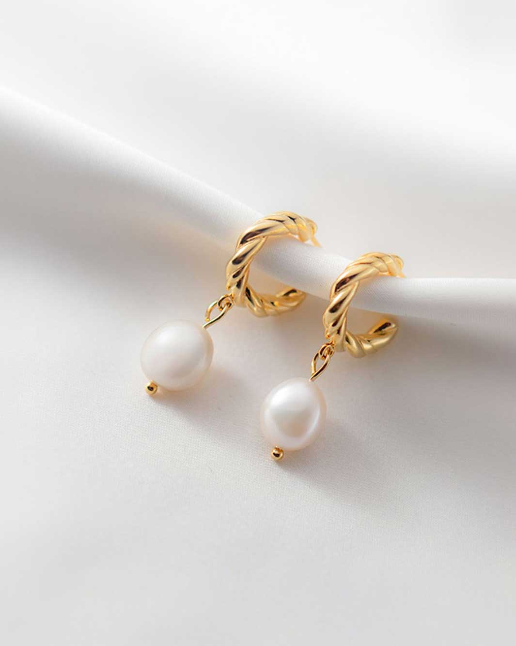 Arianna Baroque Pearl Drop Earrings