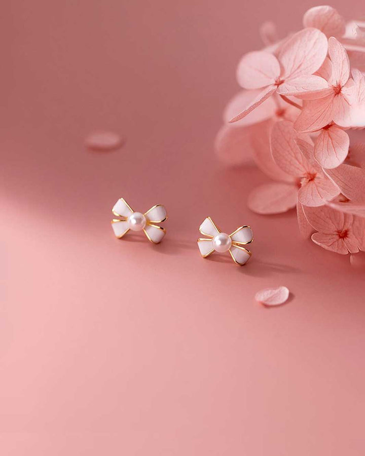 Pearl Ribbon Stud Earrings